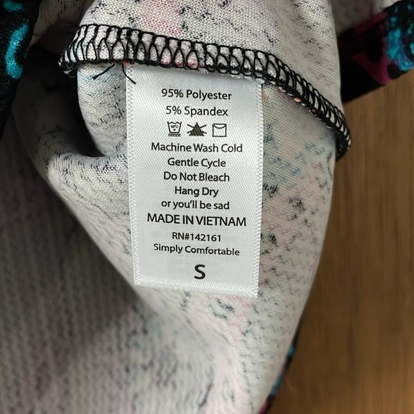 Size small floral LulaRoe Cassie pencil skirt - Picture 3 of 4